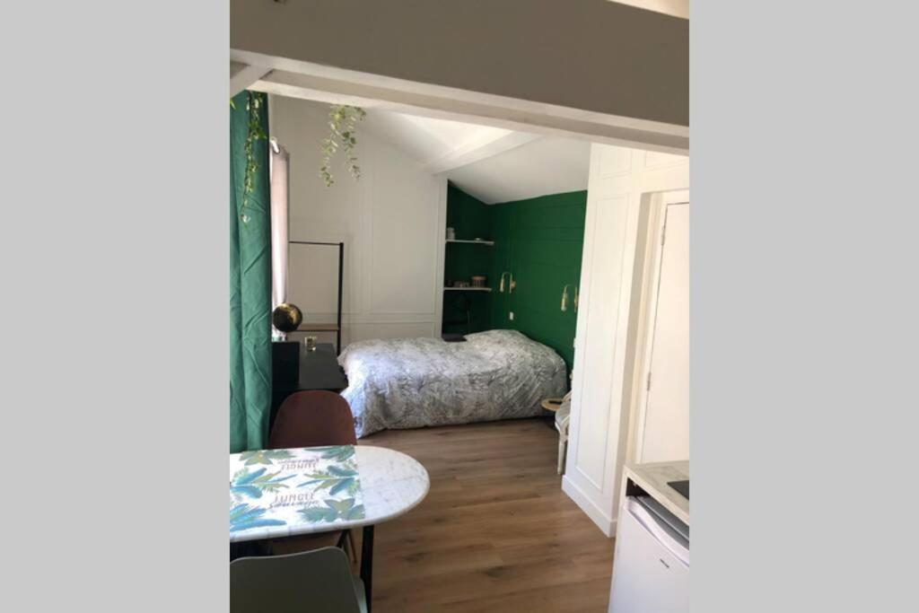 Studio Sous Les Toits Lyon Luaran gambar